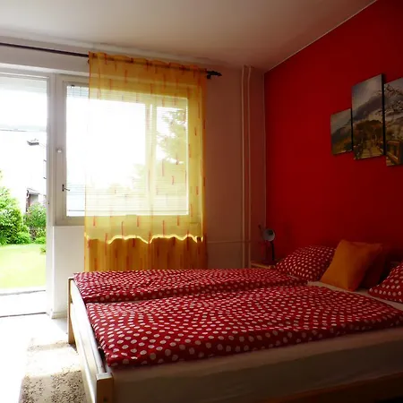 Penzion77 マリアーンスケー・ラーズニェ